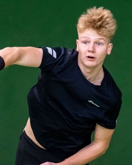 Maks Kasnikowski Predictions Maks Kasnikowski