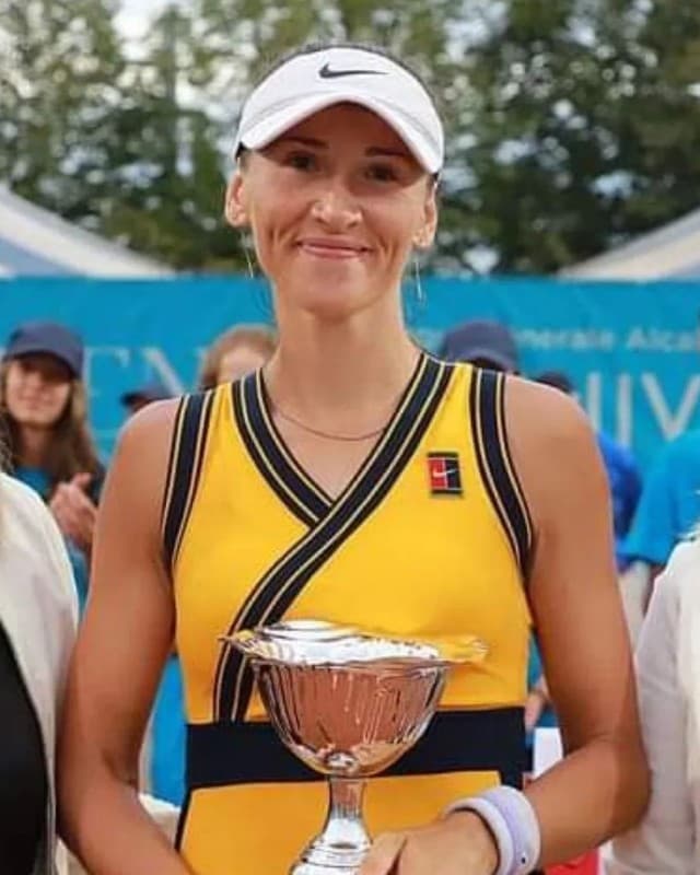 Alexandra Cadantu
